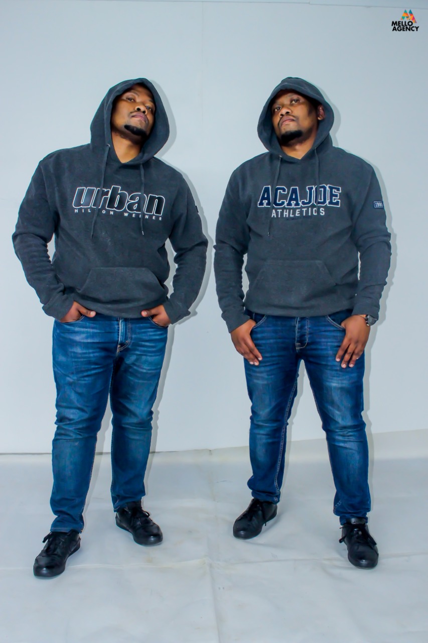 🔥 DISTRICT HOUSE MUSIC 🔥 🎧 Mixed by ADHESIVE TWINS 🎧 cover